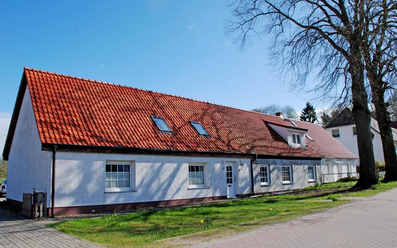 Ferienwohnungen Auf Dem Pommernhof Samtens Extérieur photo