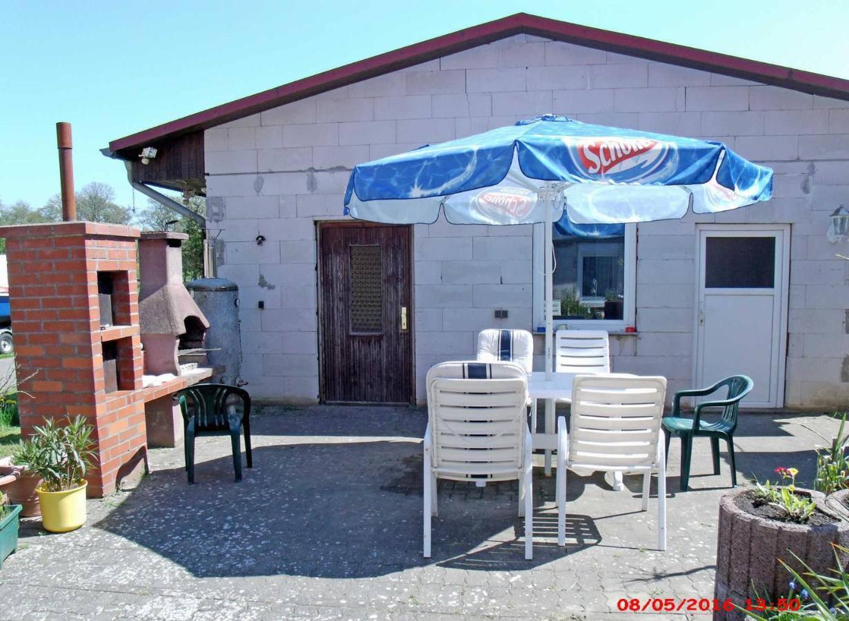 Ferienwohnungen Auf Dem Pommernhof Samtens Extérieur photo